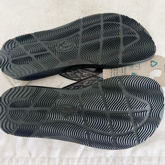 NWT Chaco Classic Flip Flop Everley Black/White Womens Sz 6 - Picture 3 of 5